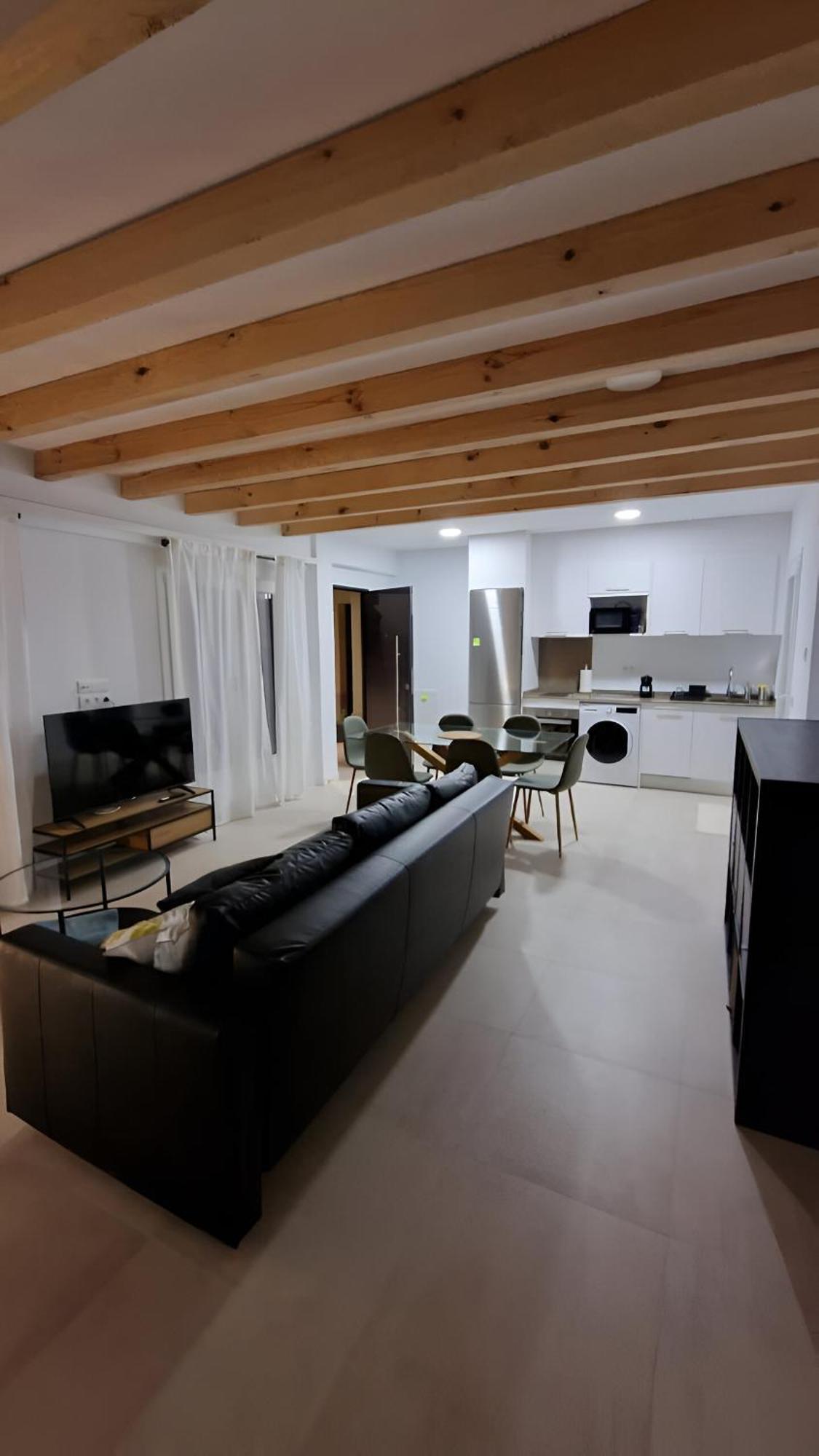 Апартаменты Apartamento En Toledo Bagu Экстерьер фото