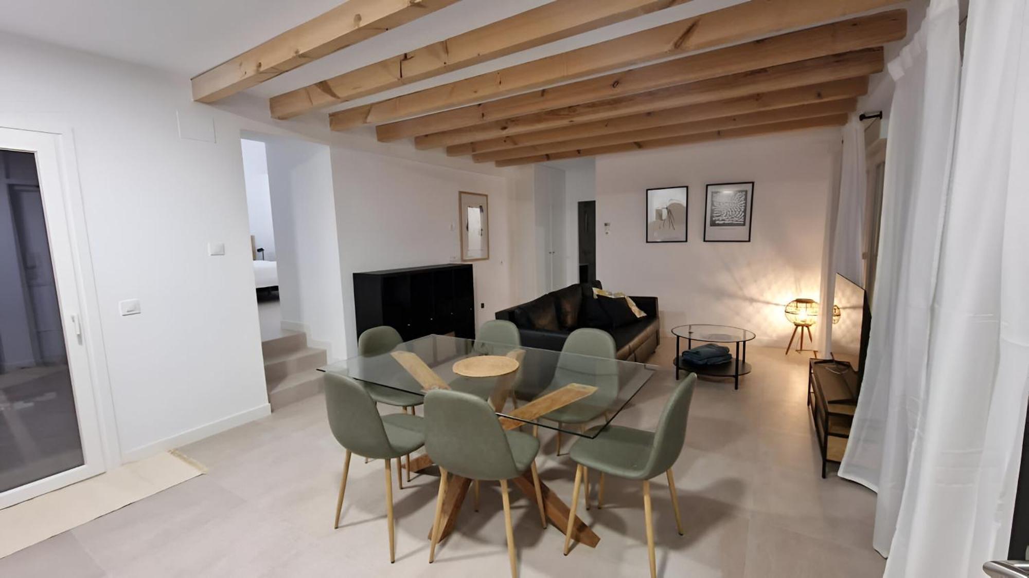 Апартаменты Apartamento En Toledo Bagu Экстерьер фото
