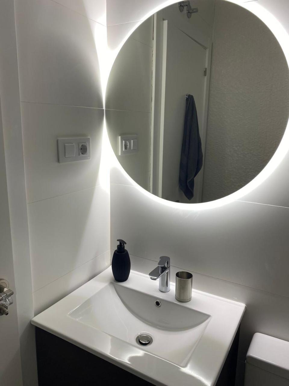 Апартаменты Apartamento En Toledo Bagu Экстерьер фото