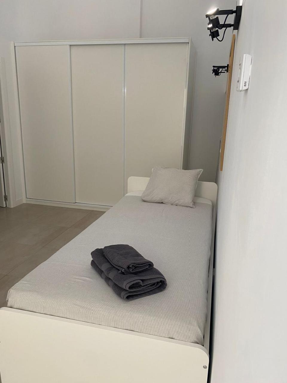 Апартаменты Apartamento En Toledo Bagu Экстерьер фото